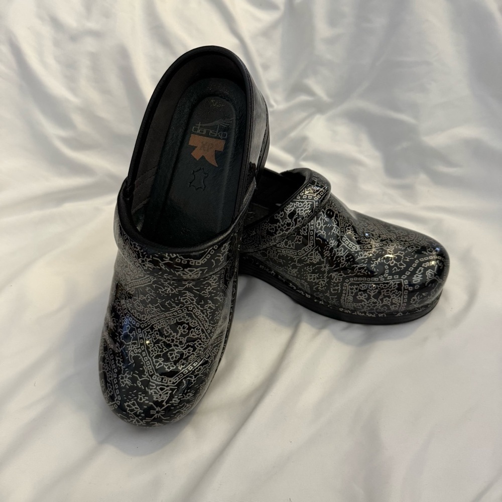 EUC Dansko Pro XP 2.0 Metallic Floral Paisley Patent Clogs
